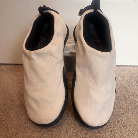 ACG - Picture 2 of 5